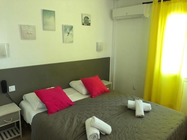 Hotel Le Bleu Marine Saintes-Maries-de-la-Mer Kültér fotó