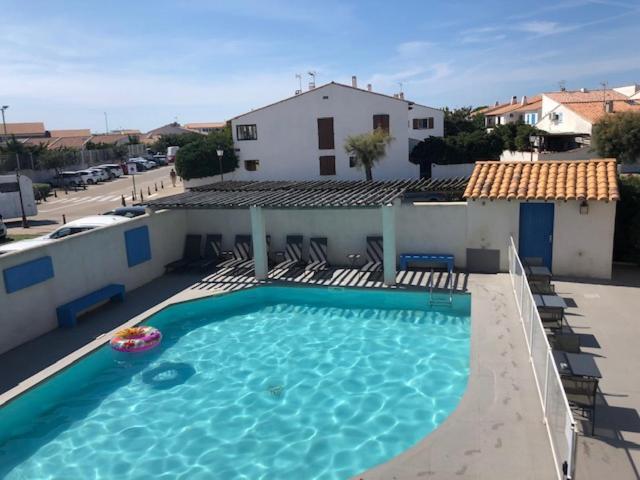 Hotel Le Bleu Marine Saintes-Maries-de-la-Mer Kültér fotó